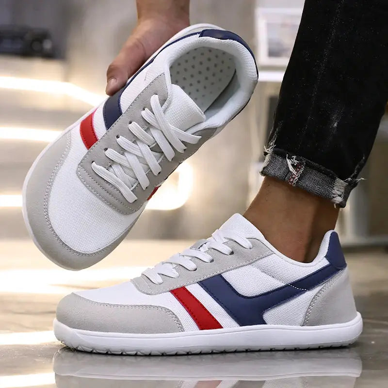 Simples Market wide anti-slip running shoes, breathable white sneakers with navy and red side stripes