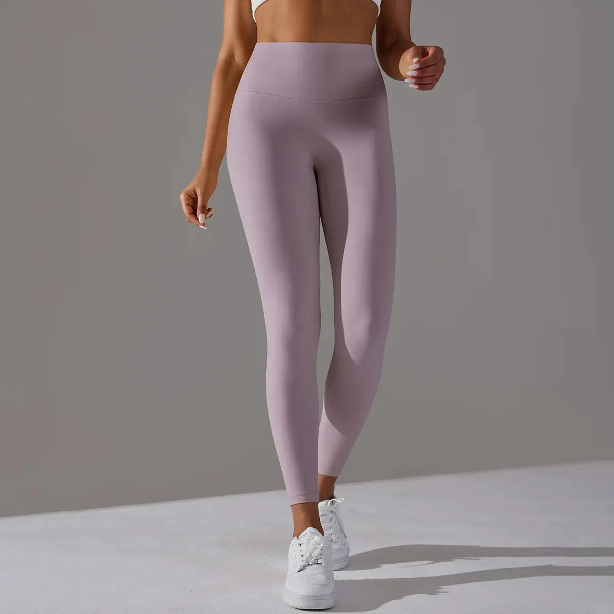 Lavender high-waist leggings for women by Simples Market, full-length yoga and workout pants.