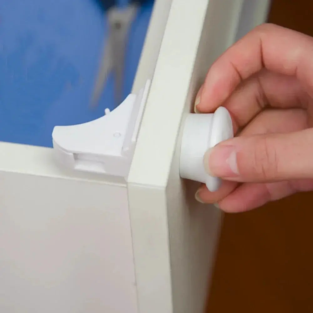 Baby safety lock invisible magnetic cabinet door latch; white plastic, Simples Market
