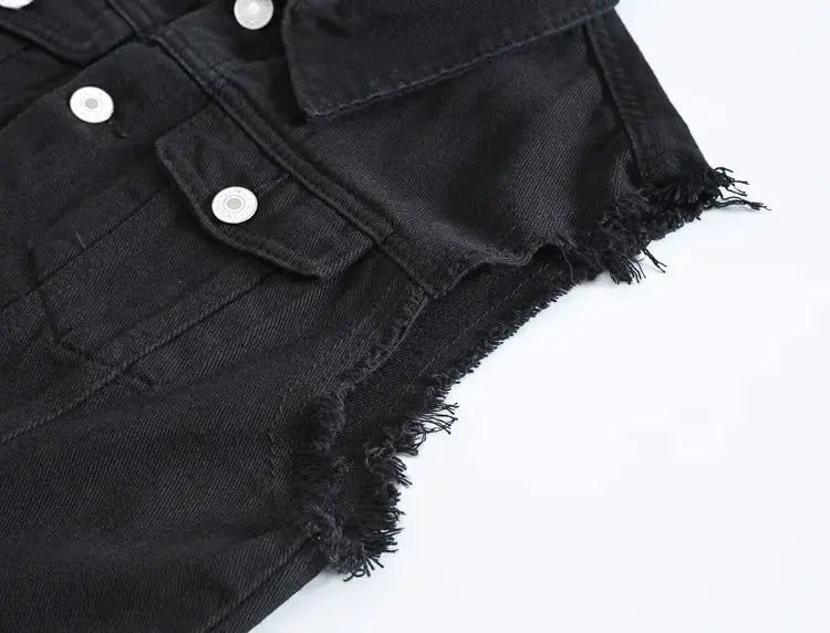 Black denim sleeveless vest with white metal buttons and frayed hem, Simples Market