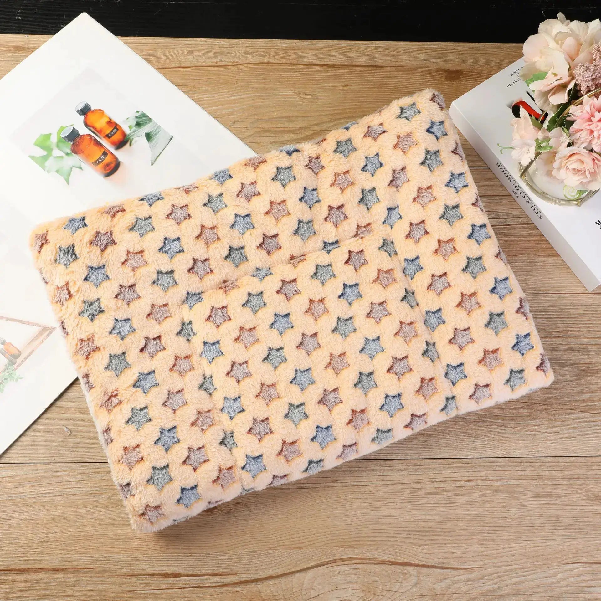 Thick Flannel Pet Mat Bed For Dogs And Cats Soft Sleeping Mat Blanket For Puppies And Kittens