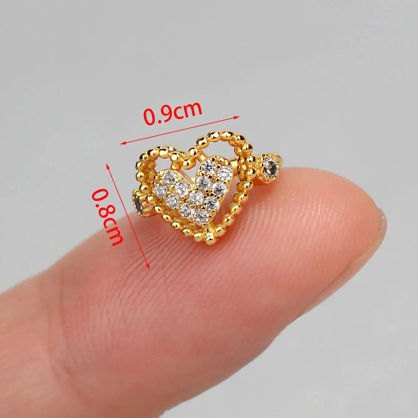 Simples Market 1pc delicate zircon heart clip-on earring, gold-tone with clear cubic zirconia stones, ear cuff