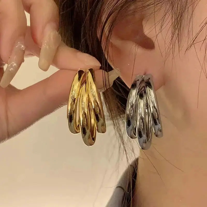 Korean Gold Color Hoop Earrings For Women Vintage Geometric Statement Jewelry Luxury Party 2025 Gift