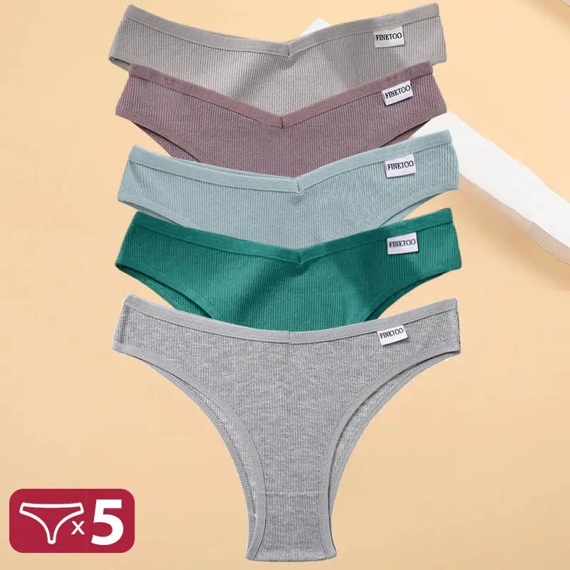 Finetoo 5-pack cotton women’s panties, assorted solid colors.