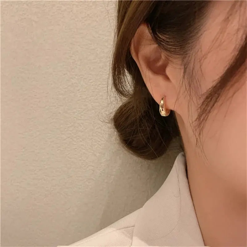 Huitan Fashion Metal Hoop Earrings For Women Simple Versatile Everyday Wear Young Girls Statement Jewelry