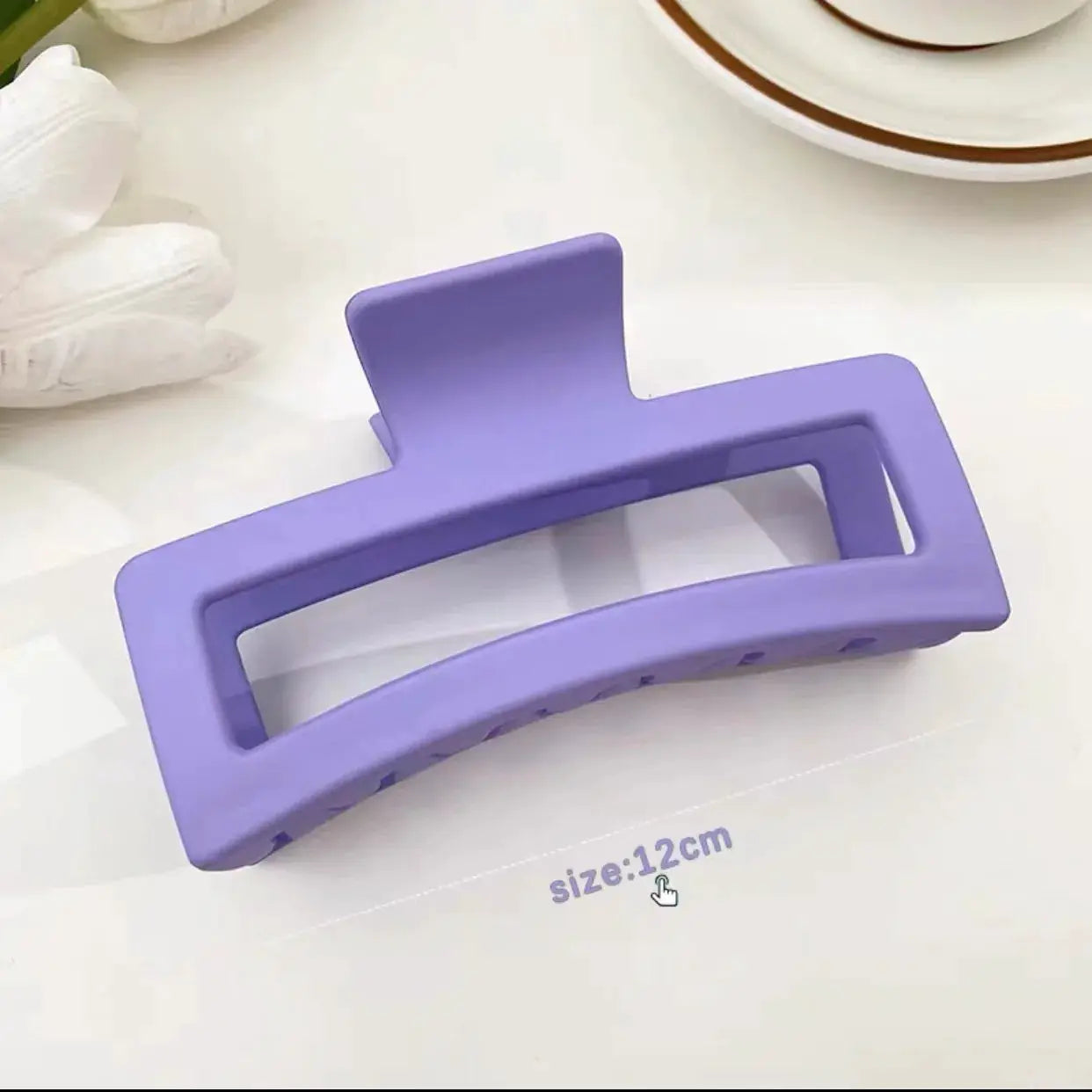 Korean Large Solid Hair Claw Clip Elegant Barrette With Geometric Romantic Design For Women Secure All Hair Types