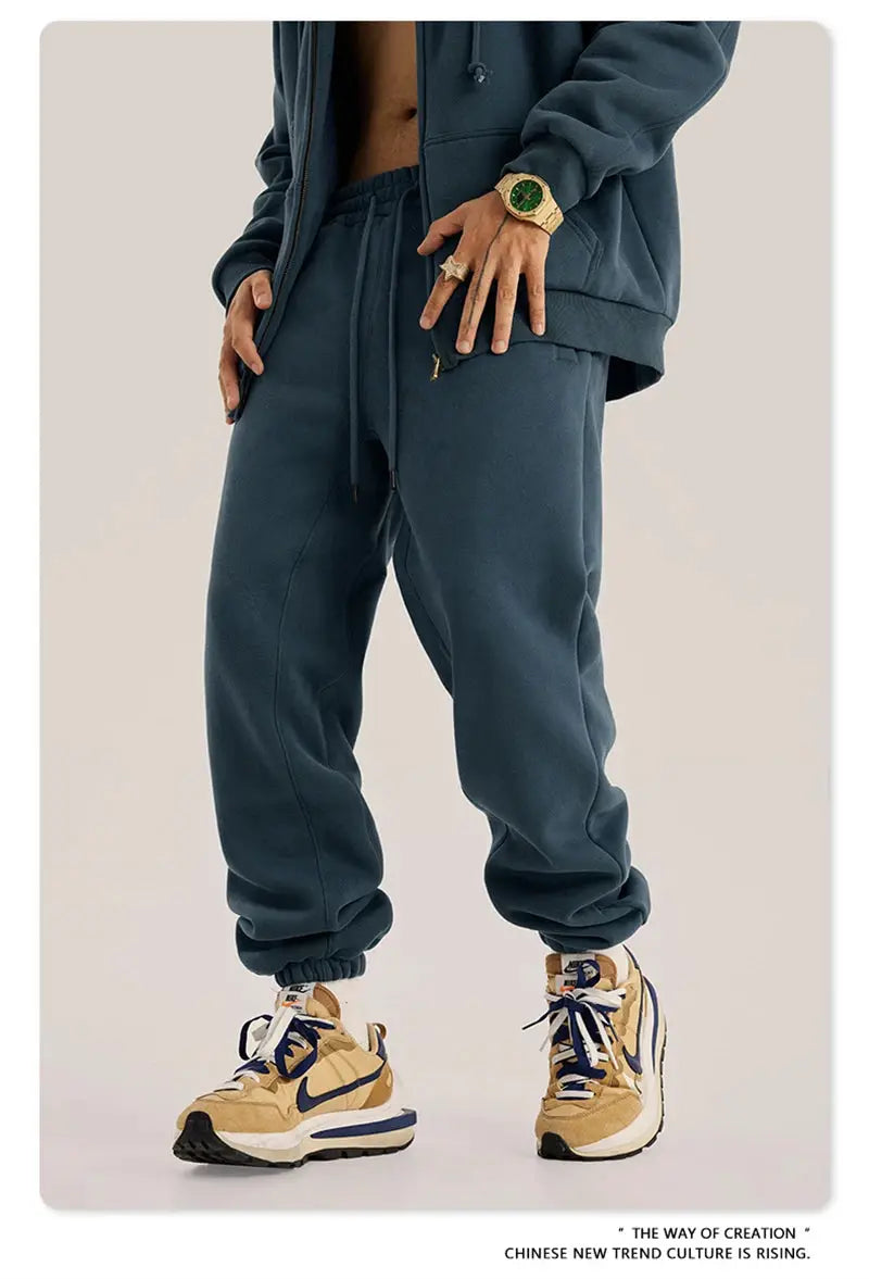 ZODF trendy men's 345gsm fleece sweatpants in blue, loose unisex joggers with drawstring waist and cuffed ankles.