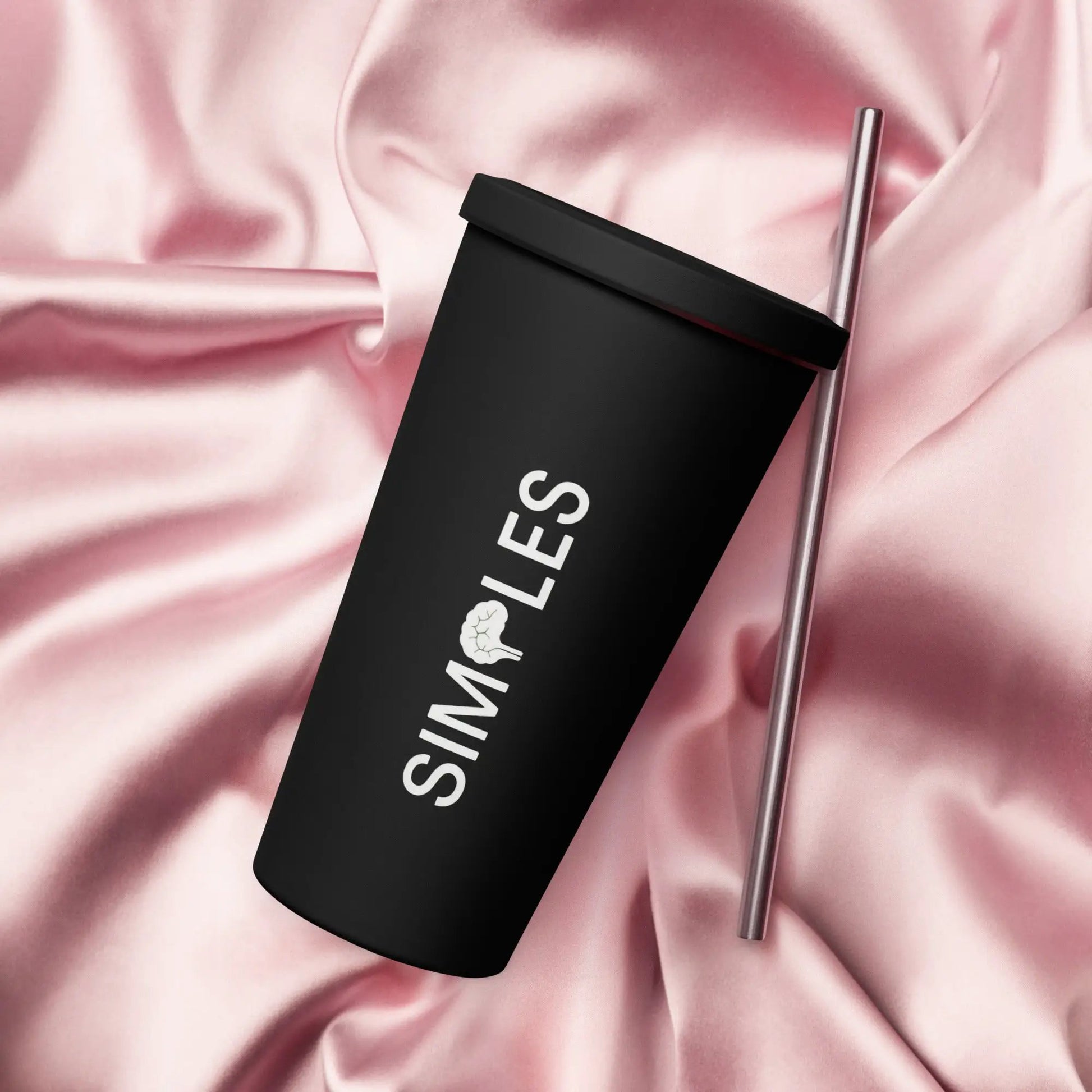 Simples Market insulated tumbler with straw in black finish.