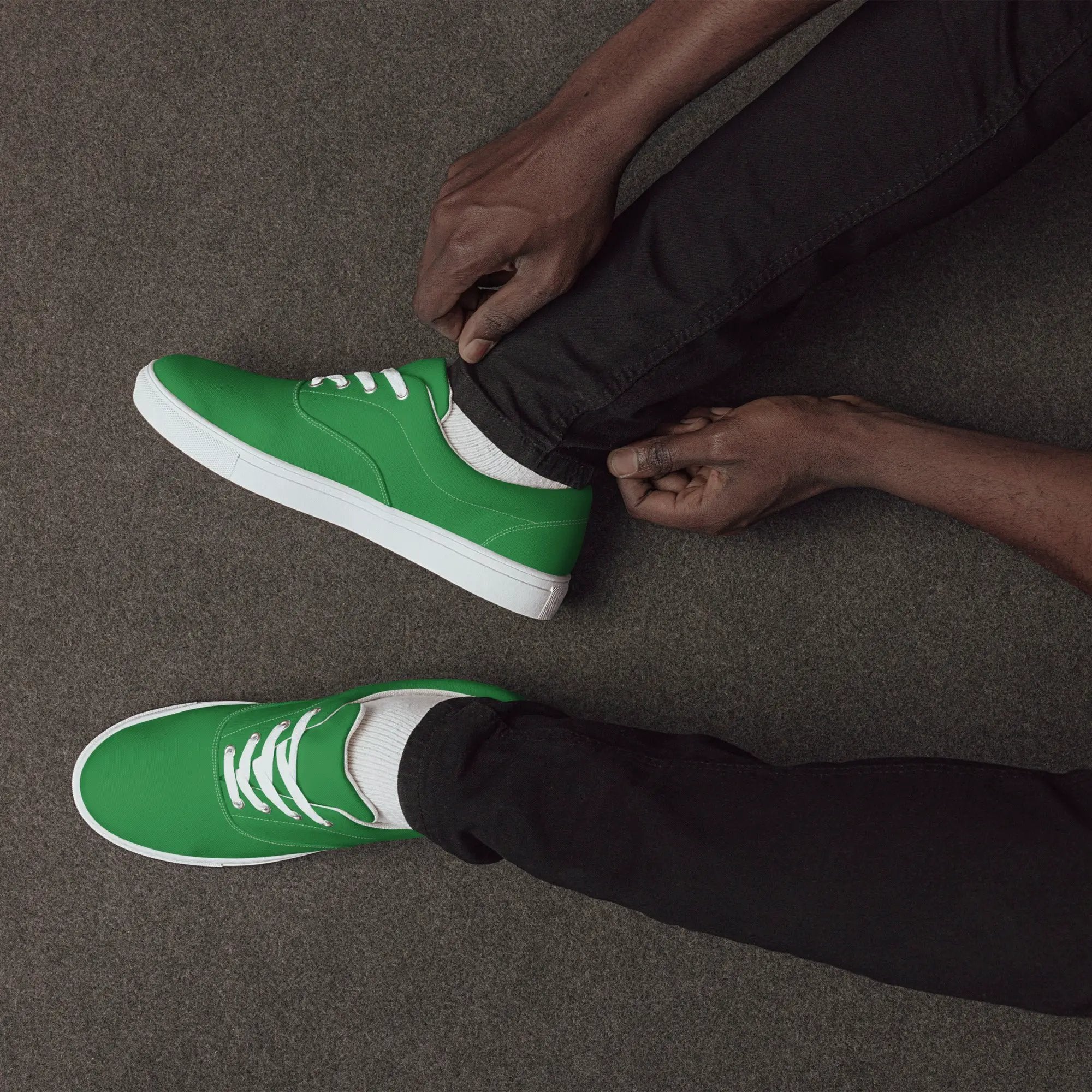 Pair of men’s lace-up canvas shoes in green with white laces and sole, Simples Market