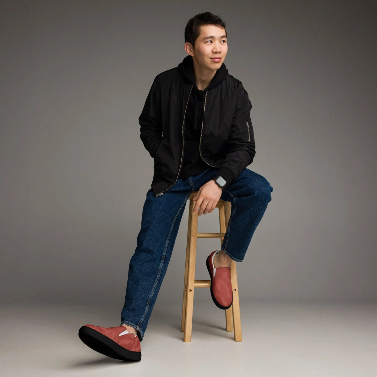 Men’s slip-on canvas shoes by Simples Market in red with black sole