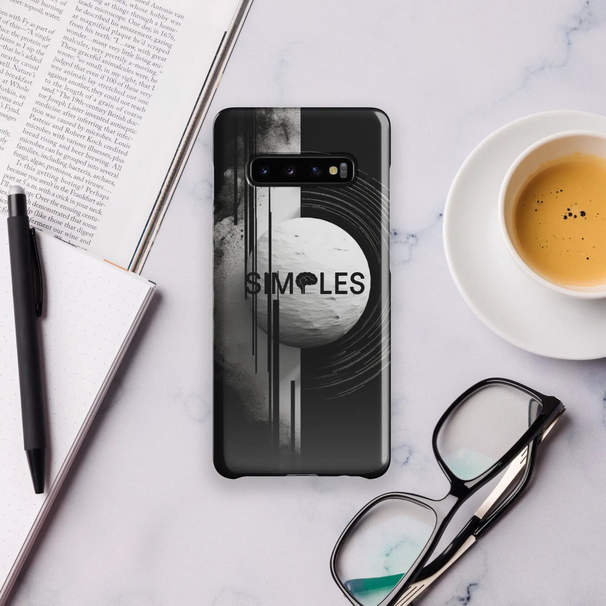 Snap case for Samsung smartphone by Simples Market; black with abstract graphic.