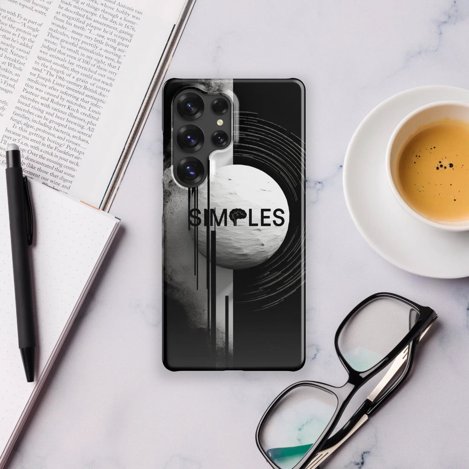 Snap case for Samsung by Simples Market, black with grayscale circular design