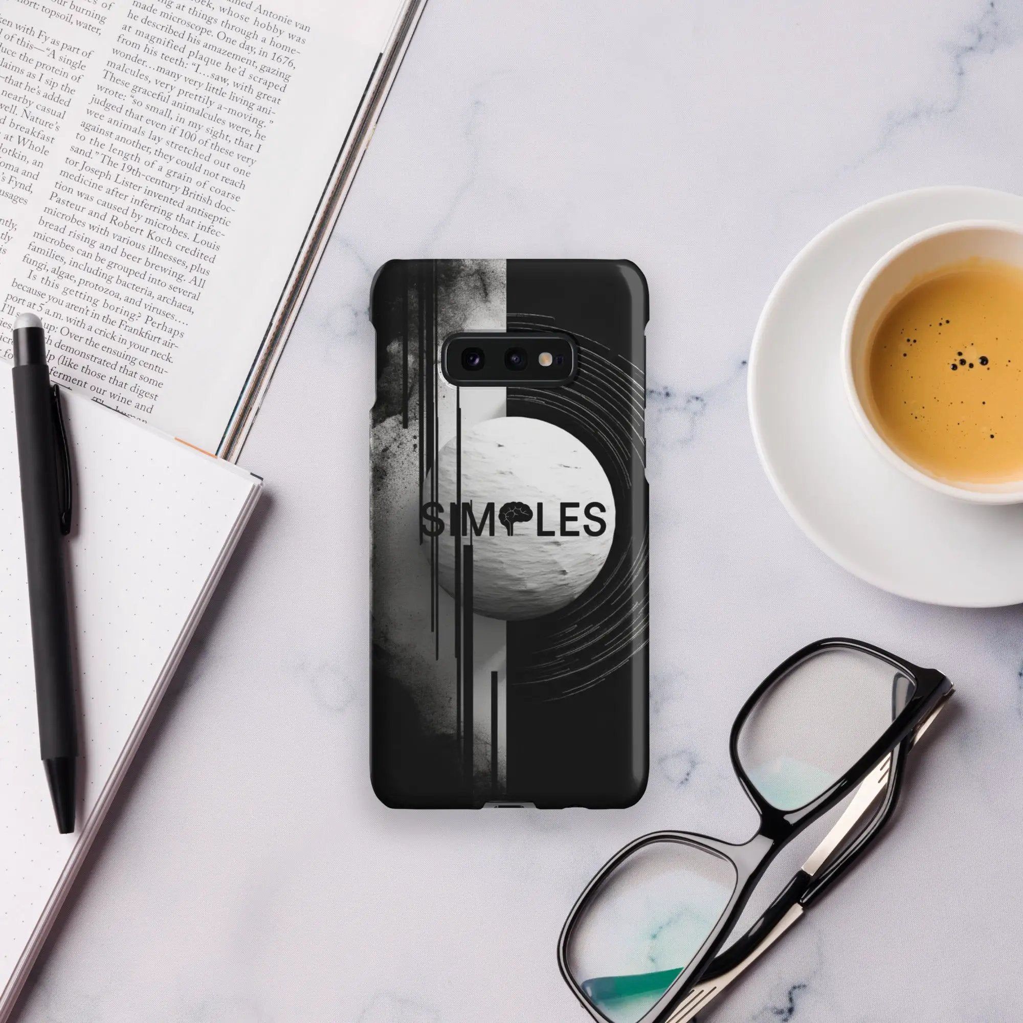 Snap case for Samsung by Simples Market; black phone case with grayscale circular graphic.