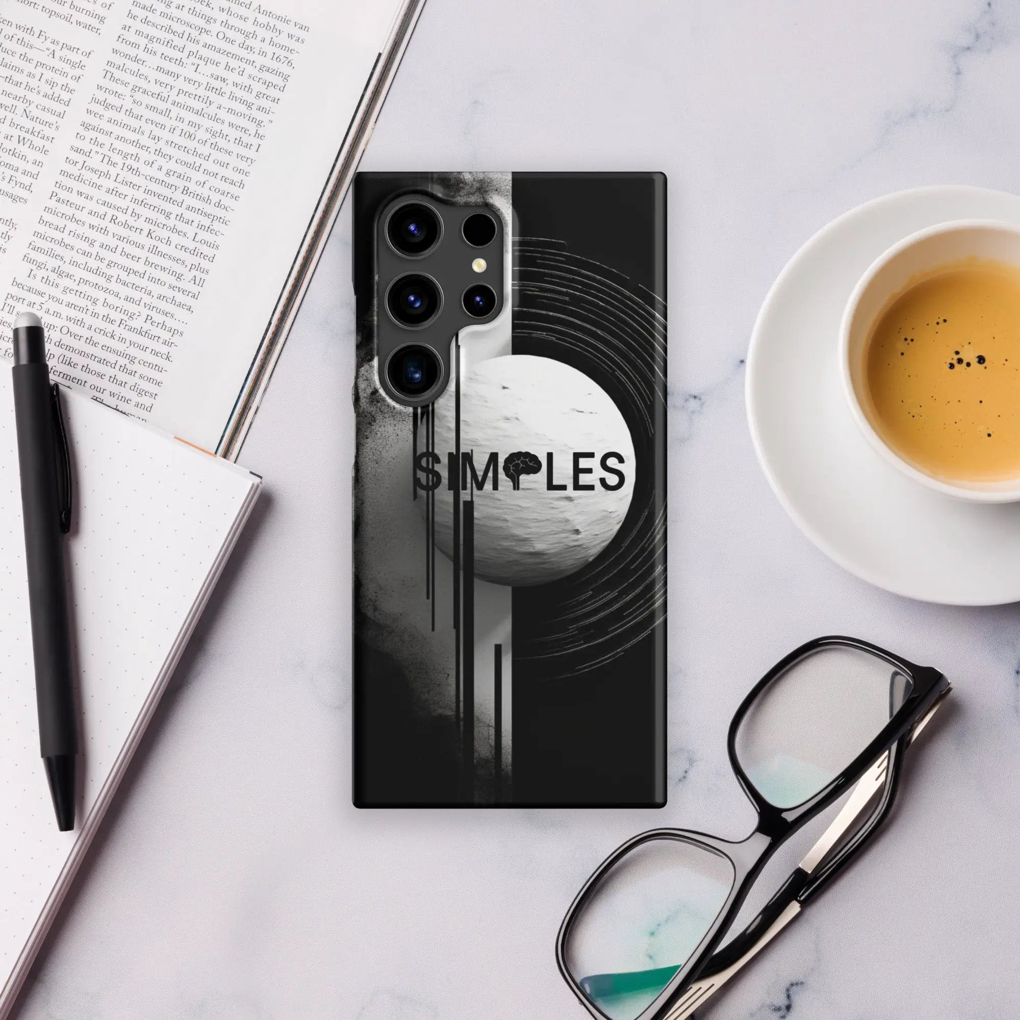 Snap case for Samsung smartphone by Simples Market, black with abstract art.